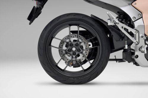 Honda WN7 electric motorcycle unveiled for Europe