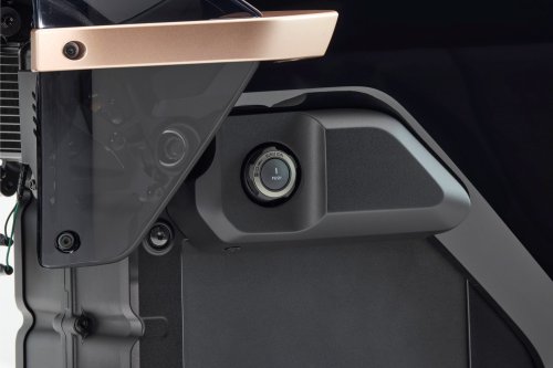 Honda WN7 electric motorcycle unveiled for Europe