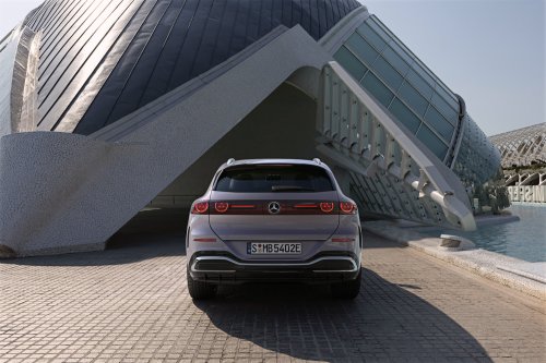2026 Mercedes-Benz GLC with EQ Technology debuts – 800V tech, air suspension, up to 713 km EV range