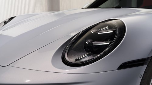 2026 Porsche 911 Turbo S – 992.2 range topper is most powerful 911 ever; 711 PS, 800 Nm T-Hybrid; 0-100 2.5s