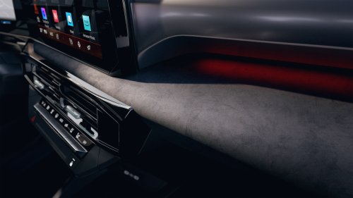 2026 Renault Clio debuts – sixth-gen is larger, gets more expressive styling; hybrid, petrol, LPG engines