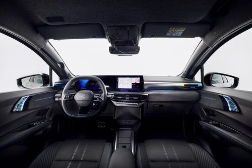 2026 Renault Clio debuts – sixth-gen is larger, gets more expressive styling; hybrid, petrol, LPG engines