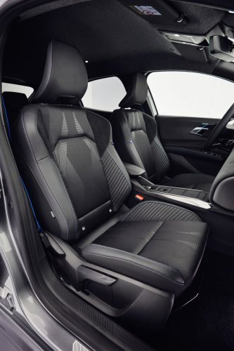 2026 Renault Clio debuts – sixth-gen is larger, gets more expressive styling; hybrid, petrol, LPG engines