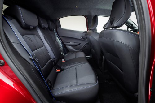 2026 Renault Clio debuts – sixth-gen is larger, gets more expressive styling; hybrid, petrol, LPG engines