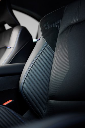 2026 Renault Clio debuts – sixth-gen is larger, gets more expressive styling; hybrid, petrol, LPG engines