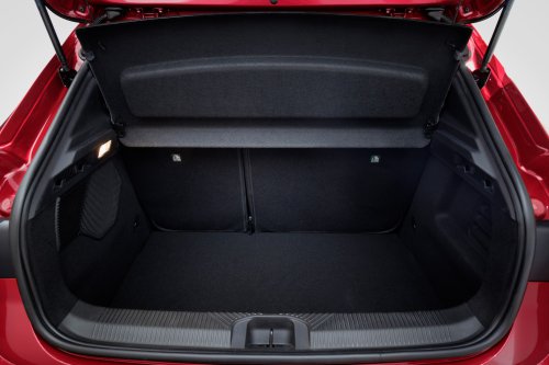 2026 Renault Clio debuts – sixth-gen is larger, gets more expressive styling; hybrid, petrol, LPG engines