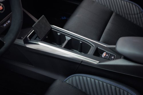 2026 Renault Clio debuts – sixth-gen is larger, gets more expressive styling; hybrid, petrol, LPG engines