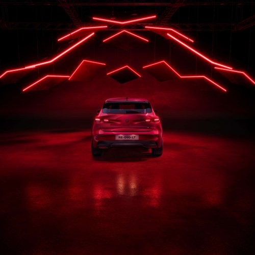 2026 Renault Clio debuts – sixth-gen is larger, gets more expressive styling; hybrid, petrol, LPG engines