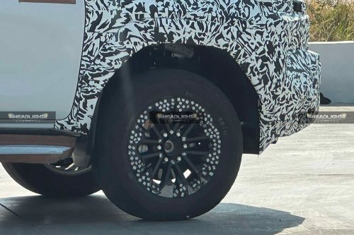 2026 Toyota Hilux Travo ninth gen interior leaked via drawings – new Prado-like dashboard, floating screen