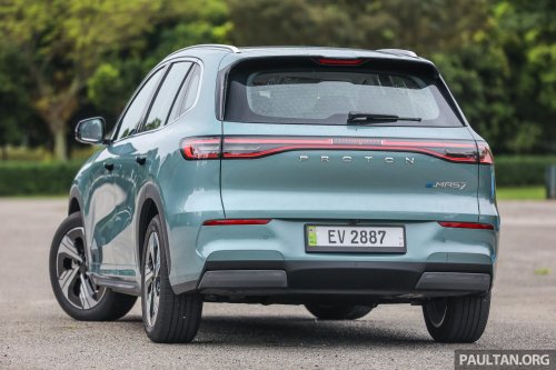 2025 Proton eMas 7 gets new Obsidian Black exterior, Alabaster White interior options, OTA Apple CarPlay