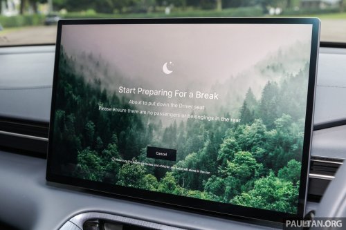 2025 Proton eMas 7 gets new Obsidian Black exterior, Alabaster White interior options, OTA Apple CarPlay
