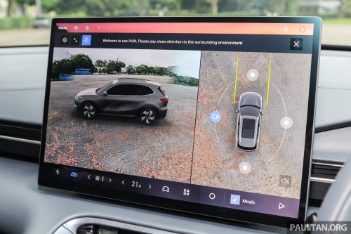2025 Proton eMas 7 gets new Obsidian Black exterior, Alabaster White interior options, OTA Apple CarPlay