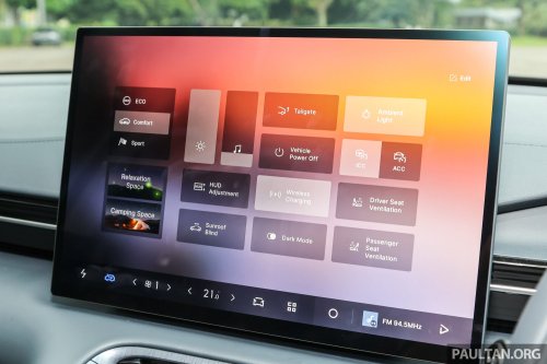 2025 Proton eMas 7 gets new Obsidian Black exterior, Alabaster White interior options, OTA Apple CarPlay