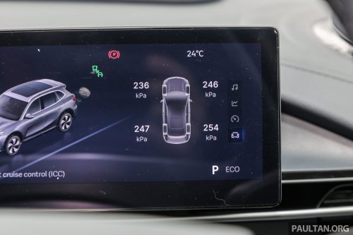 2025 Proton eMas 7 gets new Obsidian Black exterior, Alabaster White interior options, OTA Apple CarPlay
