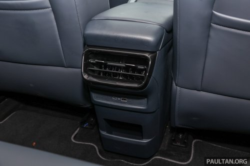 2025 Proton eMas 7 gets new Obsidian Black exterior, Alabaster White interior options, OTA Apple CarPlay