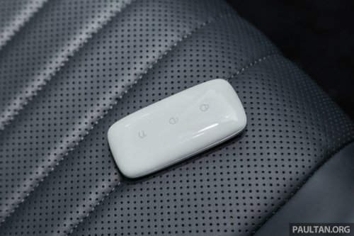 2025 Proton eMas 7 gets new Obsidian Black exterior, Alabaster White interior options, OTA Apple CarPlay