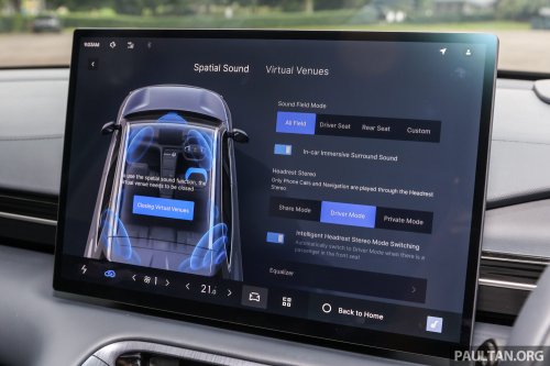 2025 Proton eMas 7 gets new Obsidian Black exterior, Alabaster White interior options, OTA Apple CarPlay