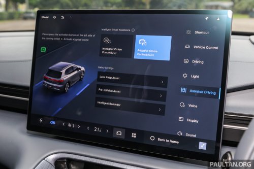 2025 Proton eMas 7 gets new Obsidian Black exterior, Alabaster White interior options, OTA Apple CarPlay