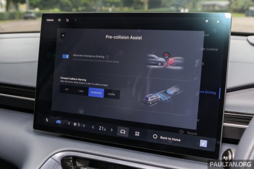 2025 Proton eMas 7 gets new Obsidian Black exterior, Alabaster White interior options, OTA Apple CarPlay
