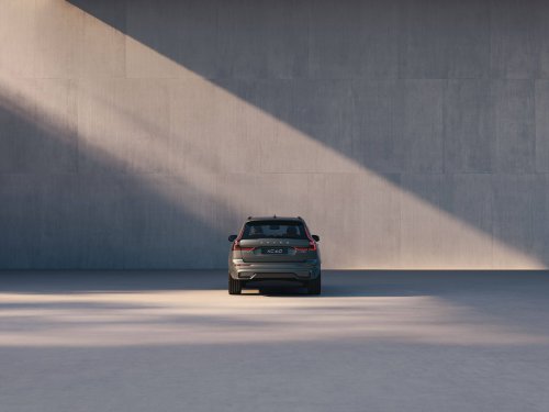 Volvo XC60 eclipses 240 to become the best-selling Volvo ever – over 2.7 million sold across 17 years