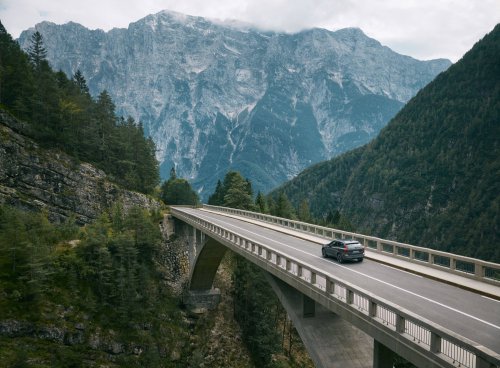 2026 Volvo XC60 facelift open for booking in Malaysia – B5 Core MHEV fr RM334k est, T8 Ultra PHEV RM368k