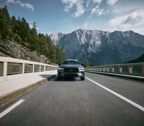 2026 Volvo XC60 facelift open for booking in Malaysia – B5 Core MHEV fr RM334k est, T8 Ultra PHEV RM368k