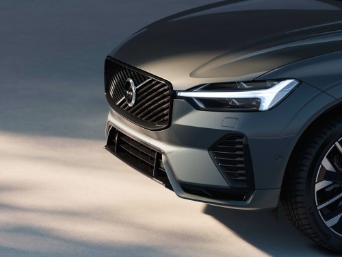 Volvo XC60 eclipses 240 to become the best-selling Volvo ever – over 2.7 million sold across 17 years