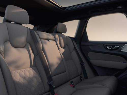 Volvo XC60 eclipses 240 to become the best-selling Volvo ever – over 2.7 million sold across 17 years