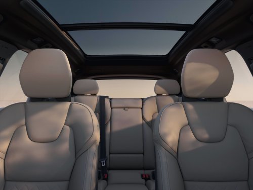2026 Volvo XC60 facelift open for booking in Malaysia – B5 Core MHEV fr RM334k est, T8 Ultra PHEV RM368k