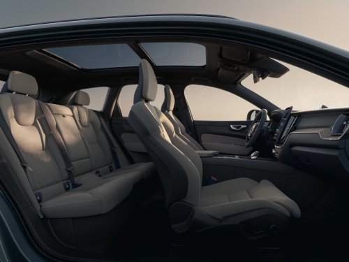 Volvo XC60 eclipses 240 to become the best-selling Volvo ever – over 2.7 million sold across 17 years