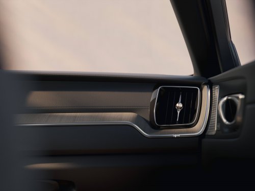 2026 Volvo XC60 facelift open for booking in Malaysia – B5 Core MHEV fr RM334k est, T8 Ultra PHEV RM368k