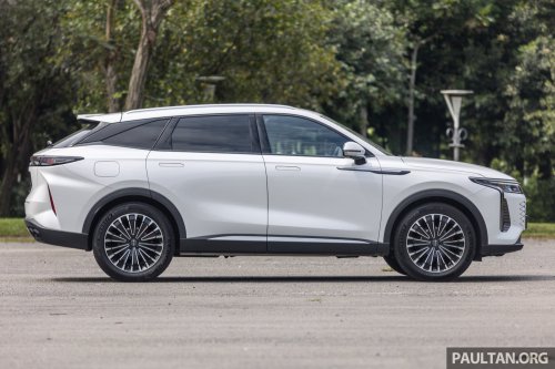 Omoda C9 Matte Black Limited Edition in Malaysia