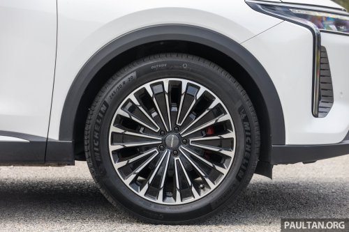 Omoda C9 Matte Black Limited Edition in Malaysia