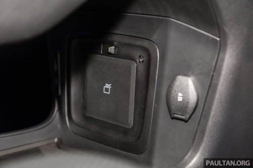 Omoda C9 Matte Black Limited Edition in Malaysia