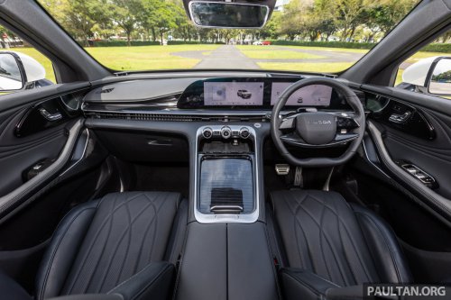 Omoda C9 Matte Black Limited Edition in Malaysia