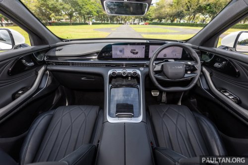 Omoda C9 Matte Black Limited Edition in Malaysia