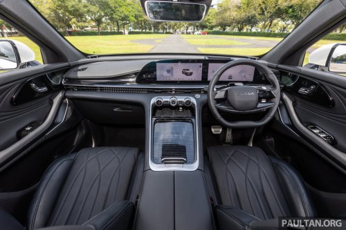 Omoda C9 Matte Black Limited Edition in Malaysia