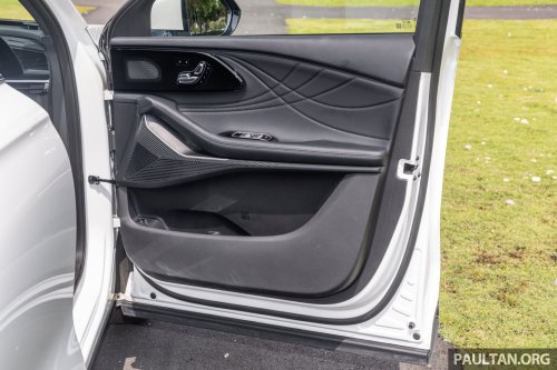 Omoda C9 Matte Black Limited Edition in Malaysia