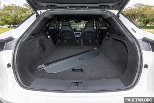 Omoda C9 Matte Black Limited Edition in Malaysia