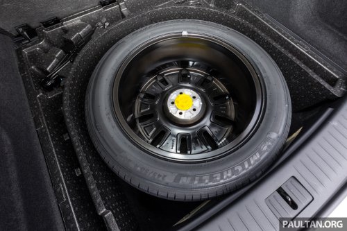 Omoda C9 Matte Black Limited Edition in Malaysia