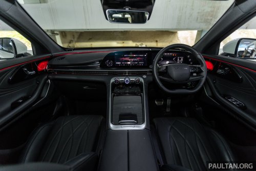 Omoda C9 Matte Black Limited Edition in Malaysia
