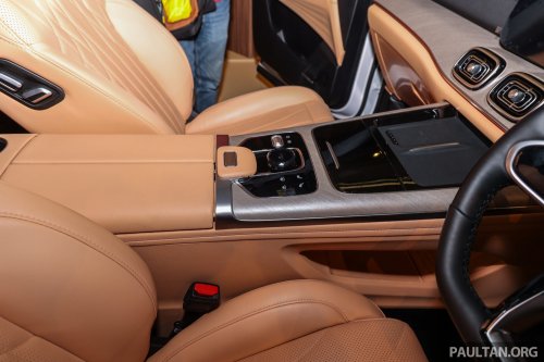 Jaecoo J8 to launch in Malaysia on July 18 – 2WD five-seater and AWD six-seater variants, from RM195k est
