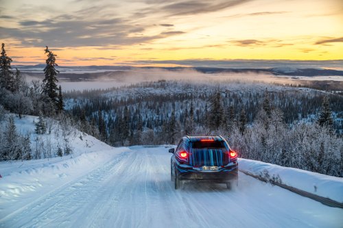 Mercedes-Benz GLC with EQ Technology debuts Sept 7 – GLC400 4Matic, S-Class air suspension for EV