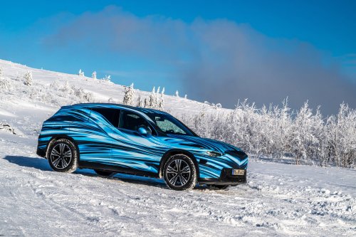 Mercedes-Benz, Mercedes-Benz GLC, Mercedes-Benz GLC with EQ Technology teased with illuminated front grille – brand’s new design direction