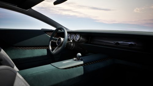 Mazda Vision X-Coupe – rotary PHEV with Mazda 3 styling, 510 PS, 160 km EV range, 800 km total
