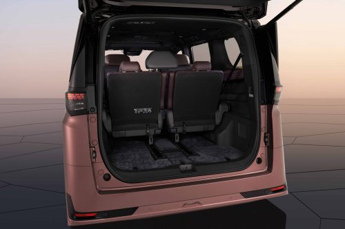 2026 Nissan Elgrand debuts in Tokyo – 4th-gen Alphard-fighter, e-Power hybrid, e-4orce electric AWD