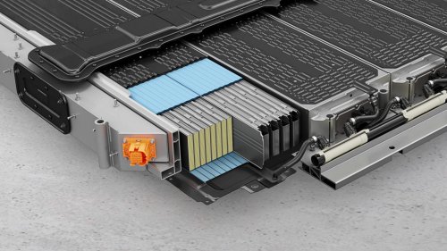 2026 Porsche Cayenne Electric – PPE-based EV; 800V tech, 400 kW DC, 113 kWh battery, over 600 km WLTP