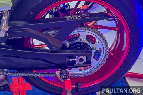 2025 Suzuki GSX-8T and GSX-8TT retro middleweight bikes in Malaysia, priced at RM59,600 and RM63,600