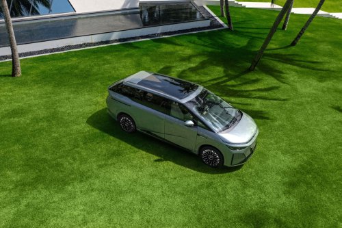 Xpeng X9 PowerX – brand’s first REEV, 1.5T, 0.15 l/100 km FC, 452 km CLTC EV range, 1,602 km total