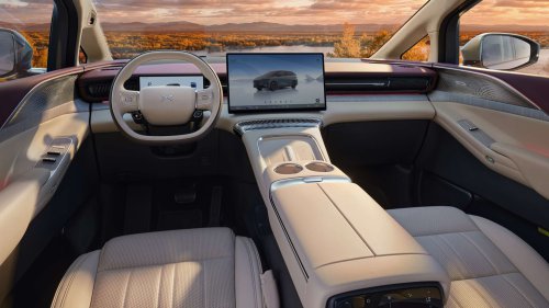 Xpeng X9 PowerX – brand’s first REEV, 1.5T, 0.15 l/100 km FC, 452 km CLTC EV range, 1,602 km total